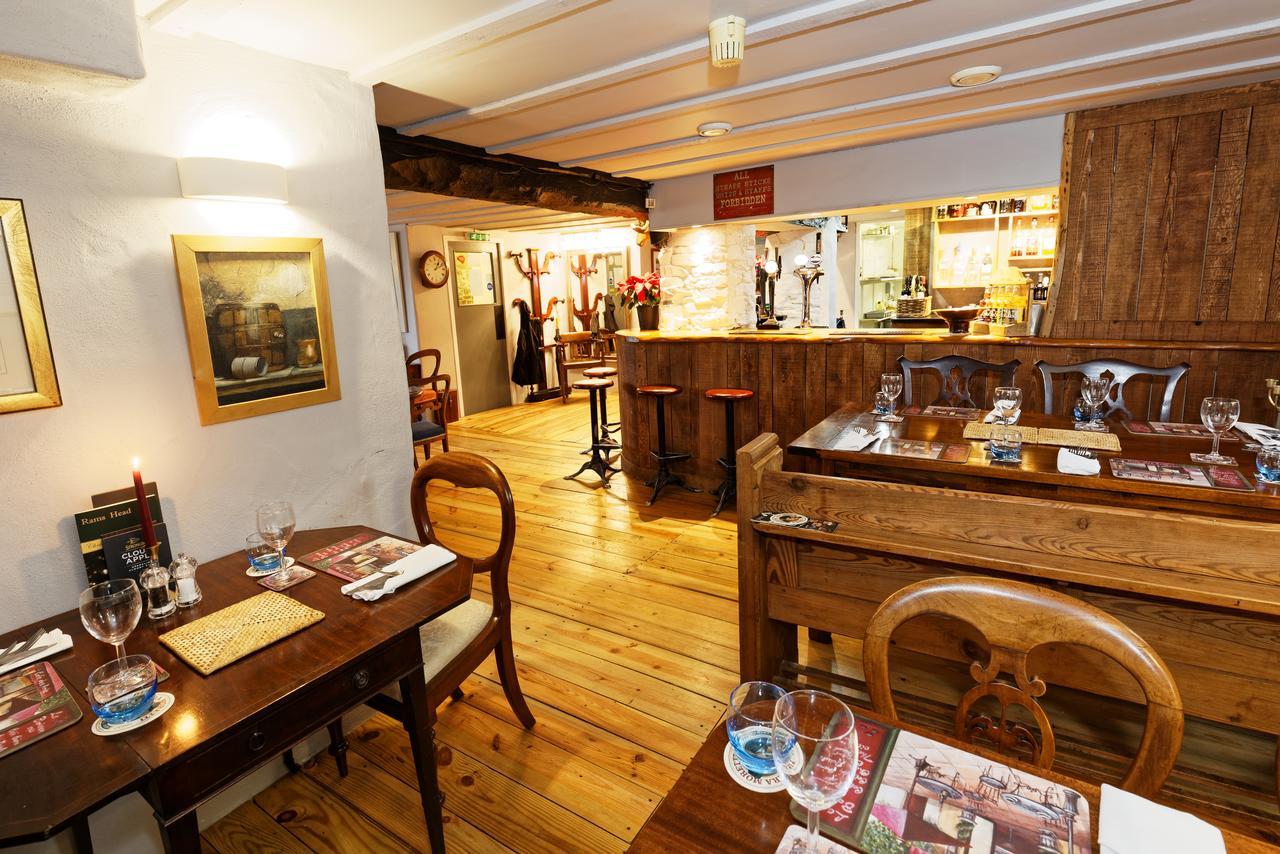 Rams Head Inn Dolton Buitenkant foto